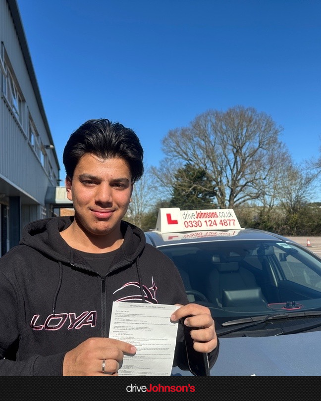 Naweed Raufi Pass Photo