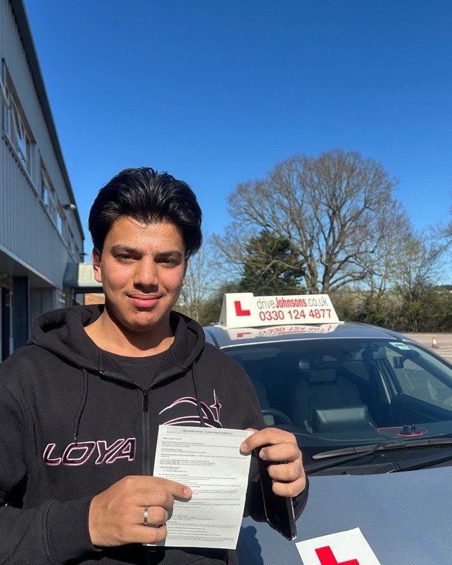 Naweed Raufi Pass Photo