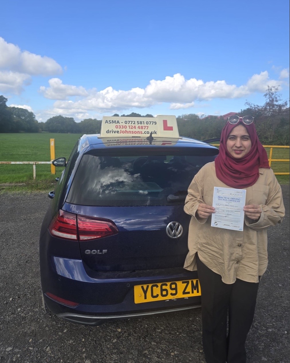 Sonia Khan pass photo