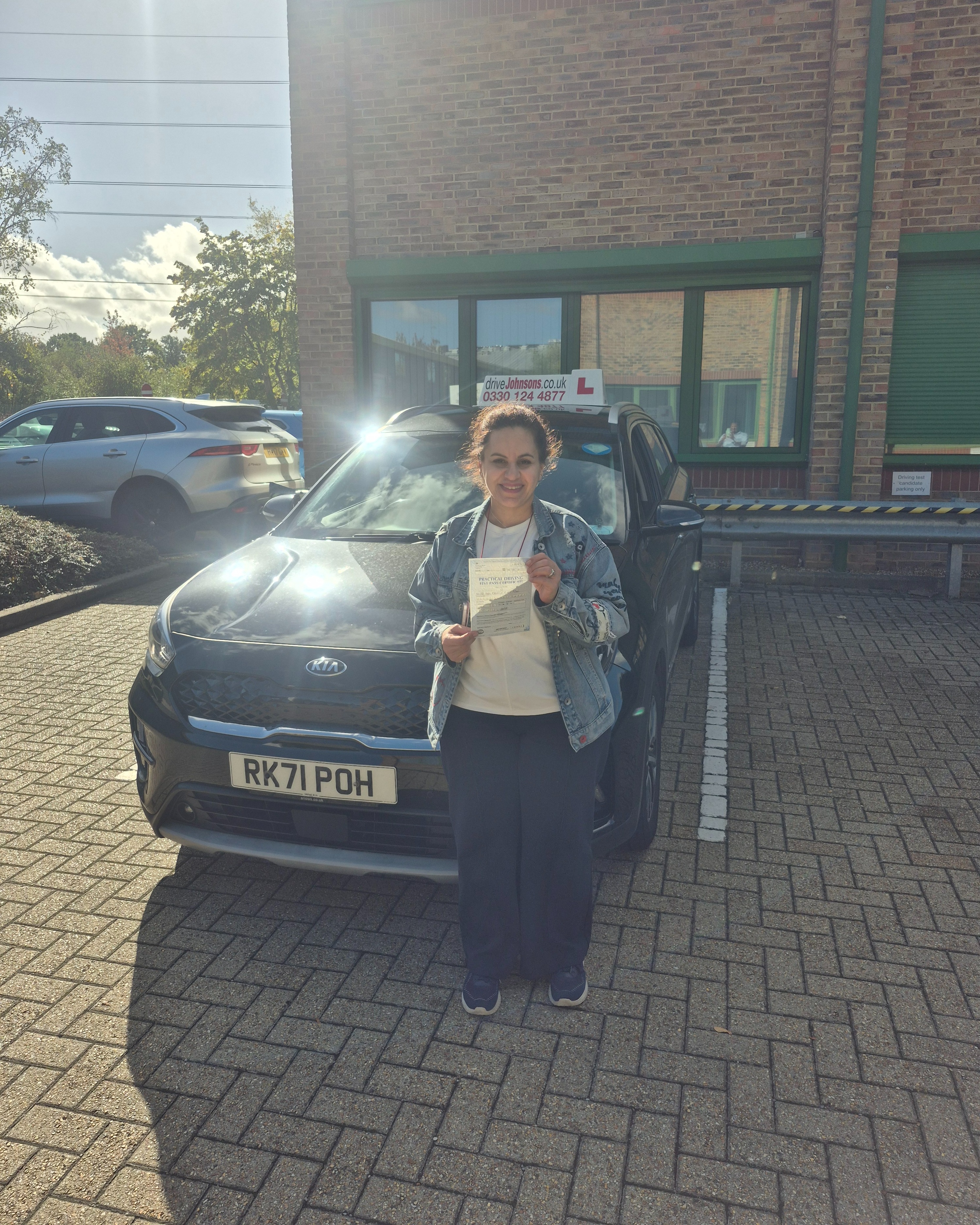 driving test pass photo of Yusra Al-Jubouri