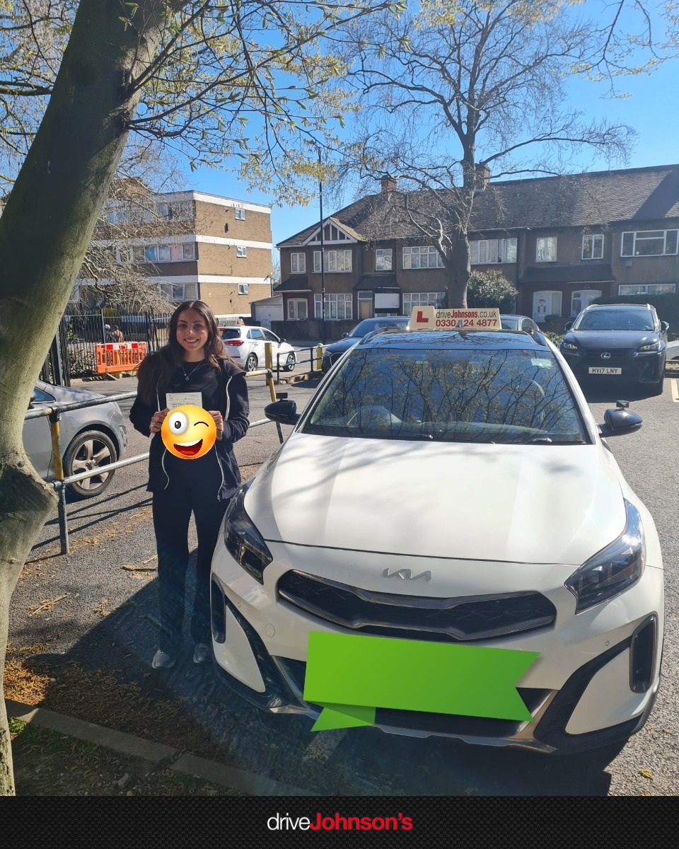 Meryam Budgen Pass Photo