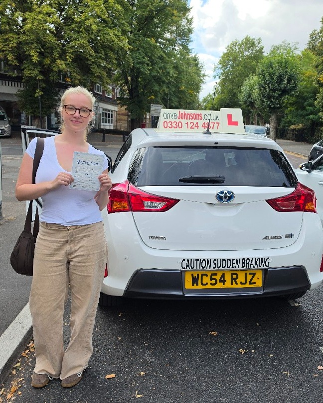 driving test pass photo of Nadine Eble