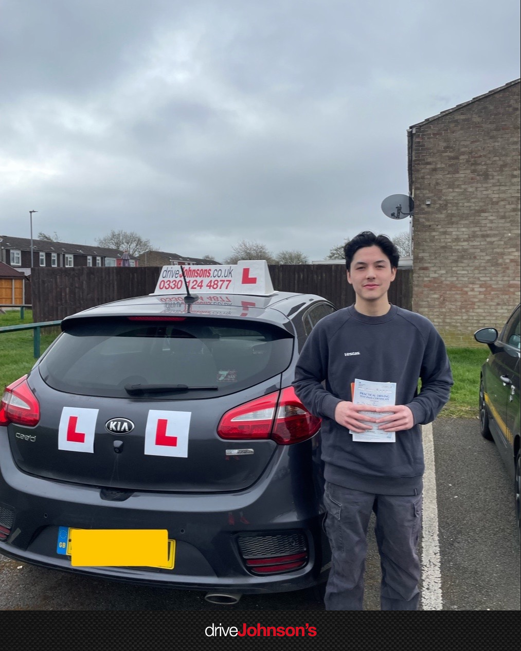 Yang Teoh Pass Photo