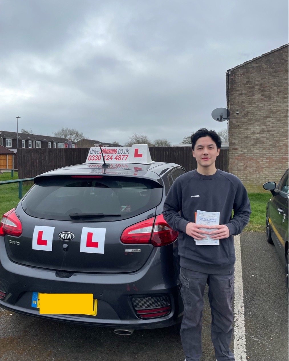 Yang Teoh Pass Photo