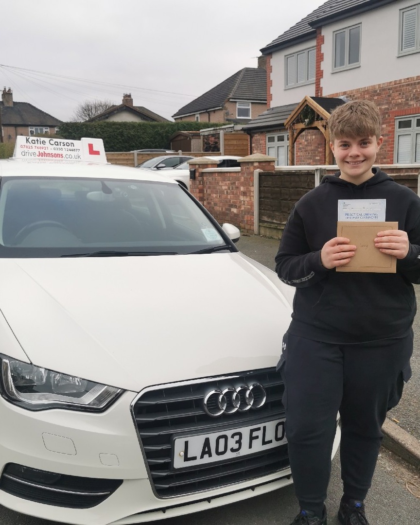 driving test pass photo of Lacey Oakes
