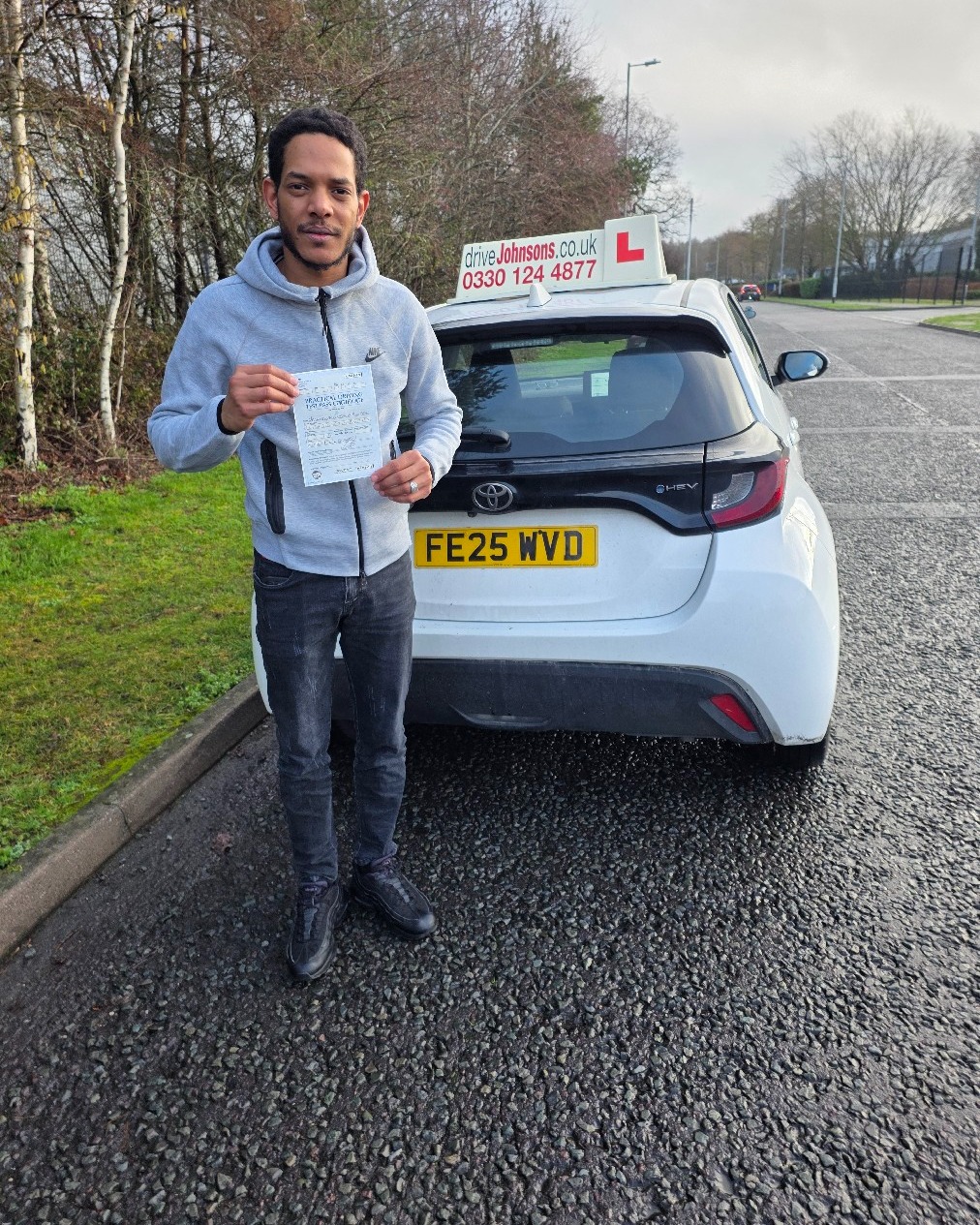 Najmaldeen Alzebair Pass Photo