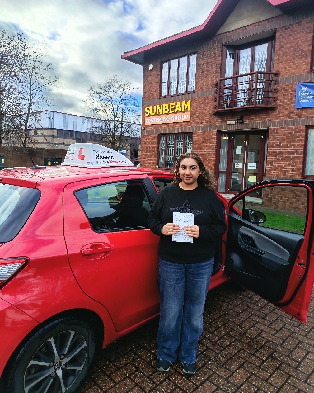 driving test pass photo of Simren Jhalli