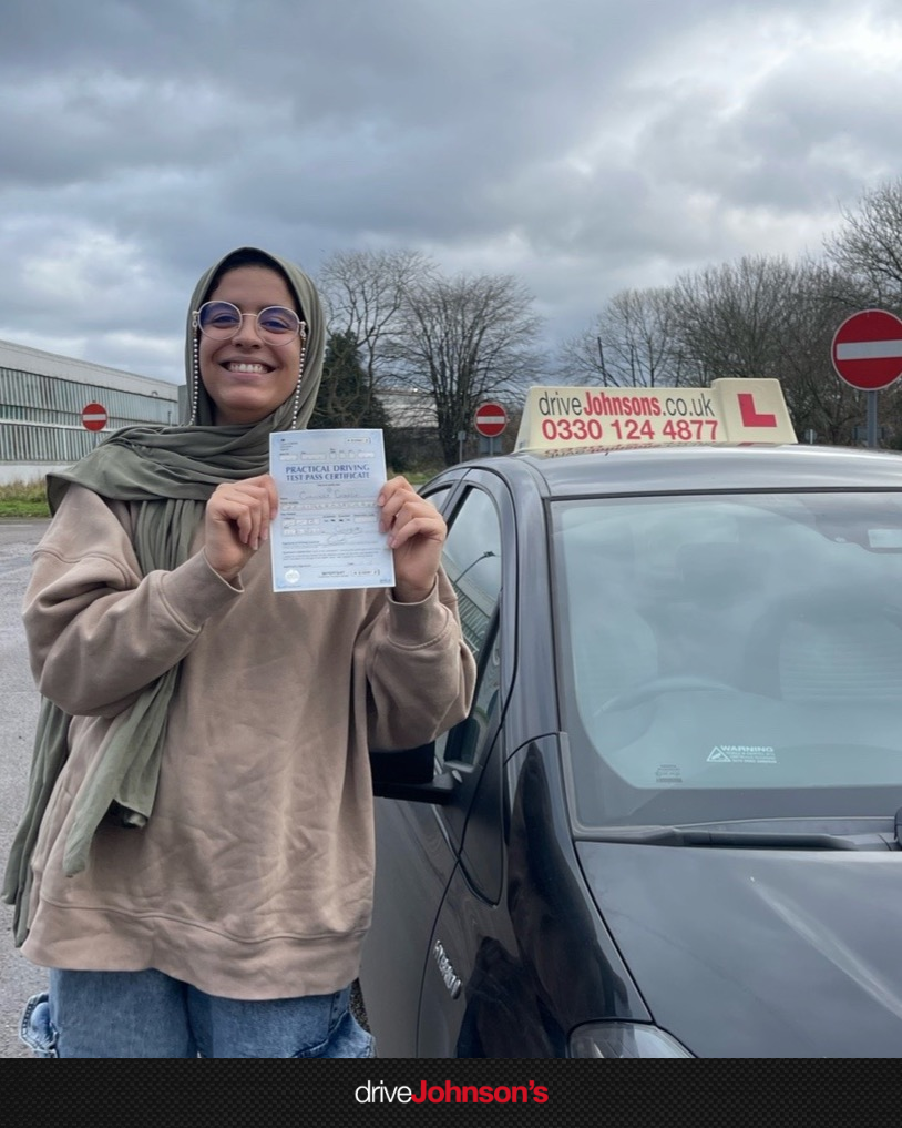 Chahinez Chouigui Pass Photo