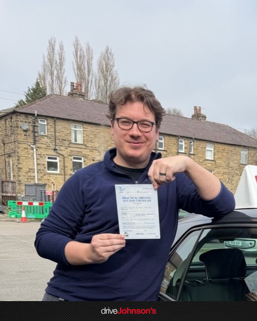 Robert Naylor Pass Photo