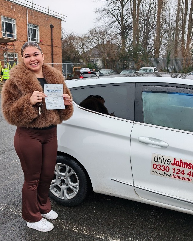 driving test pass photo of Alicia How