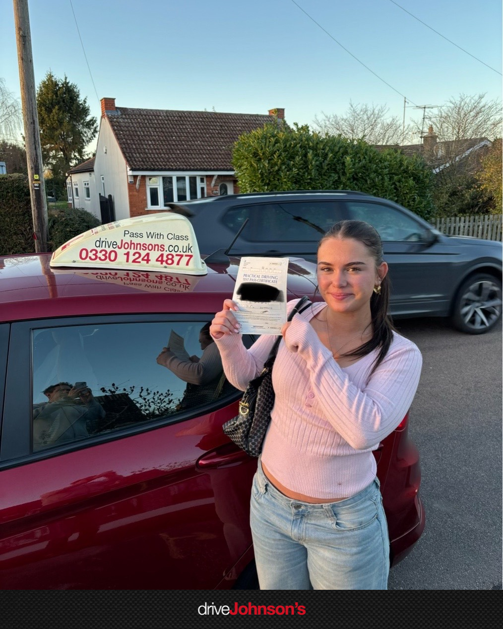 Izzy Riches Pass Photo