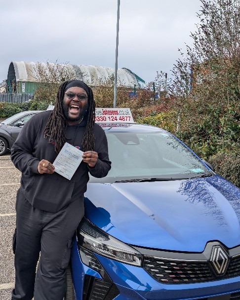 driving test pass photo of Omar Schrouder